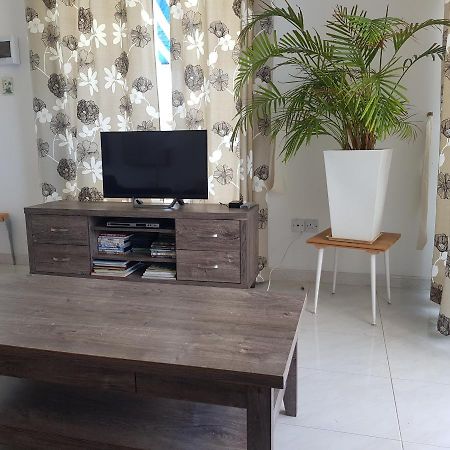 Peaceful Townhouse With Private Pool Near The Sea Διαμέρισμα Πάφος Εξωτερικό φωτογραφία