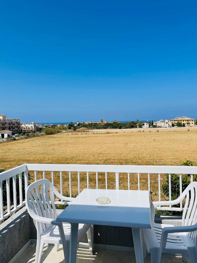 Peaceful Townhouse With Private Pool Near The Sea Διαμέρισμα Πάφος Εξωτερικό φωτογραφία