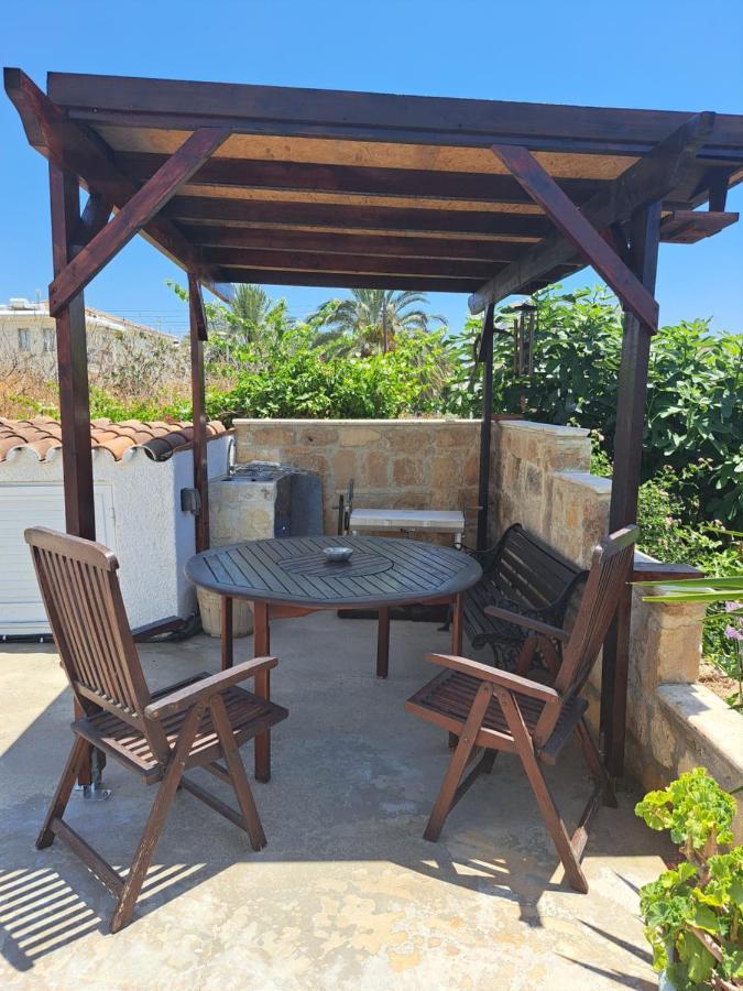 Peaceful Townhouse With Private Pool Near The Sea Διαμέρισμα Πάφος Εξωτερικό φωτογραφία